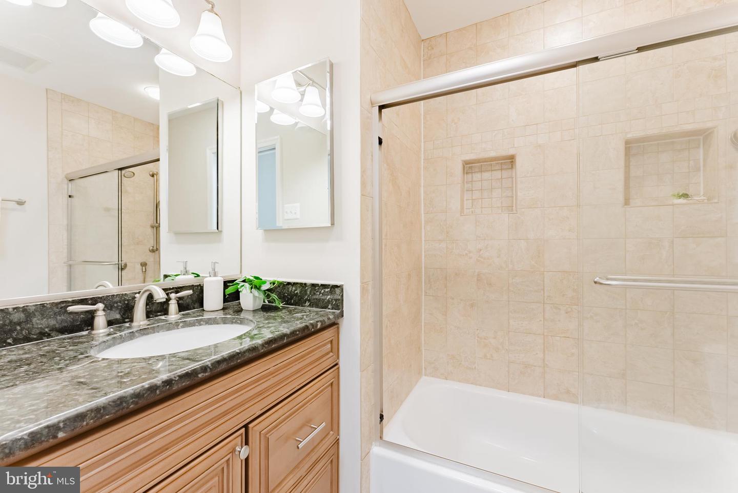 4704 FEDERAL CT, ANNANDALE, Virginia 22003, 4 Bedrooms Bedrooms, ,2 BathroomsBathrooms,Residential,For sale,4704 FEDERAL CT,VAFX2287594 MLS # VAFX2287594