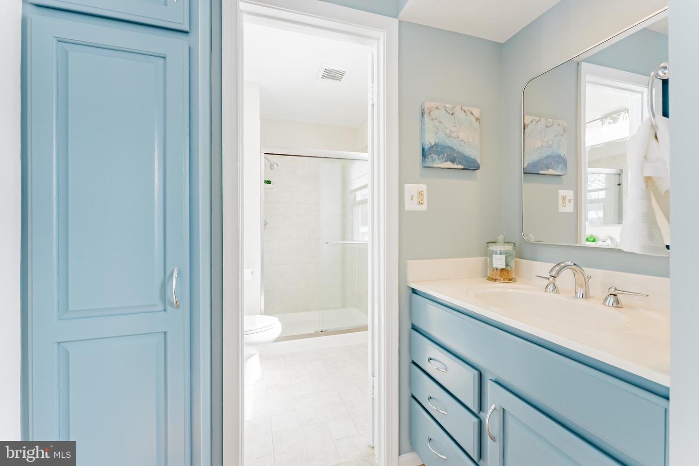 4704 FEDERAL CT, ANNANDALE, Virginia 22003, 4 Bedrooms Bedrooms, ,2 BathroomsBathrooms,Residential,For sale,4704 FEDERAL CT,VAFX2287594 MLS # VAFX2287594