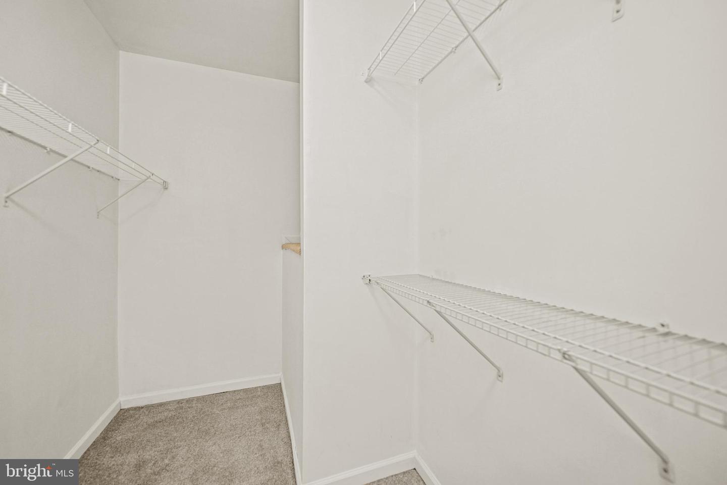 25928 RACING SUN DR, ALDIE, Virginia 20105, 3 Bedrooms Bedrooms, ,2 BathroomsBathrooms,Residential,For sale,25928 RACING SUN DR,VALO2114824 MLS # VALO2114824