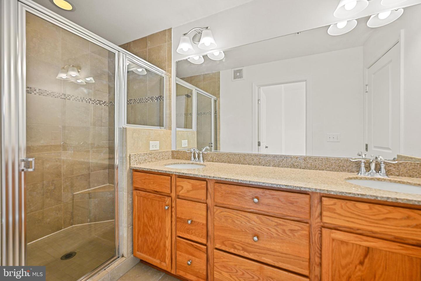 25928 RACING SUN DR, ALDIE, Virginia 20105, 3 Bedrooms Bedrooms, ,2 BathroomsBathrooms,Residential,For sale,25928 RACING SUN DR,VALO2114824 MLS # VALO2114824