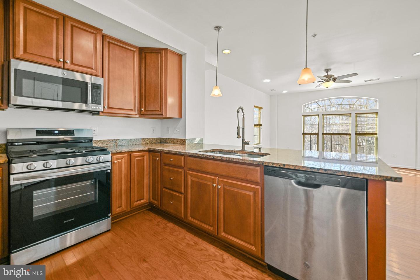 25928 RACING SUN DR, ALDIE, Virginia 20105, 3 Bedrooms Bedrooms, ,2 BathroomsBathrooms,Residential,For sale,25928 RACING SUN DR,VALO2114824 MLS # VALO2114824