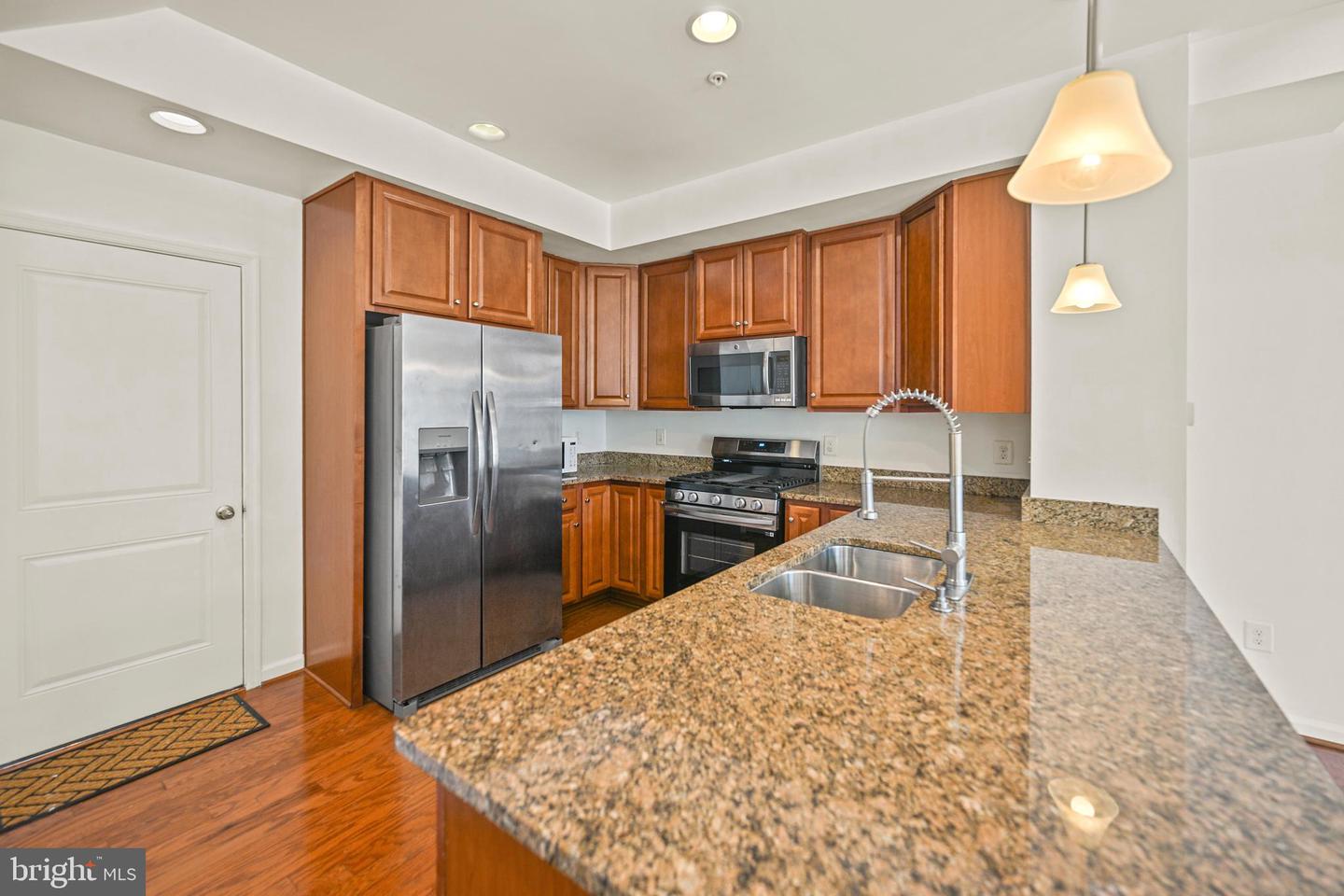 25928 RACING SUN DR, ALDIE, Virginia 20105, 3 Bedrooms Bedrooms, ,2 BathroomsBathrooms,Residential,For sale,25928 RACING SUN DR,VALO2114824 MLS # VALO2114824