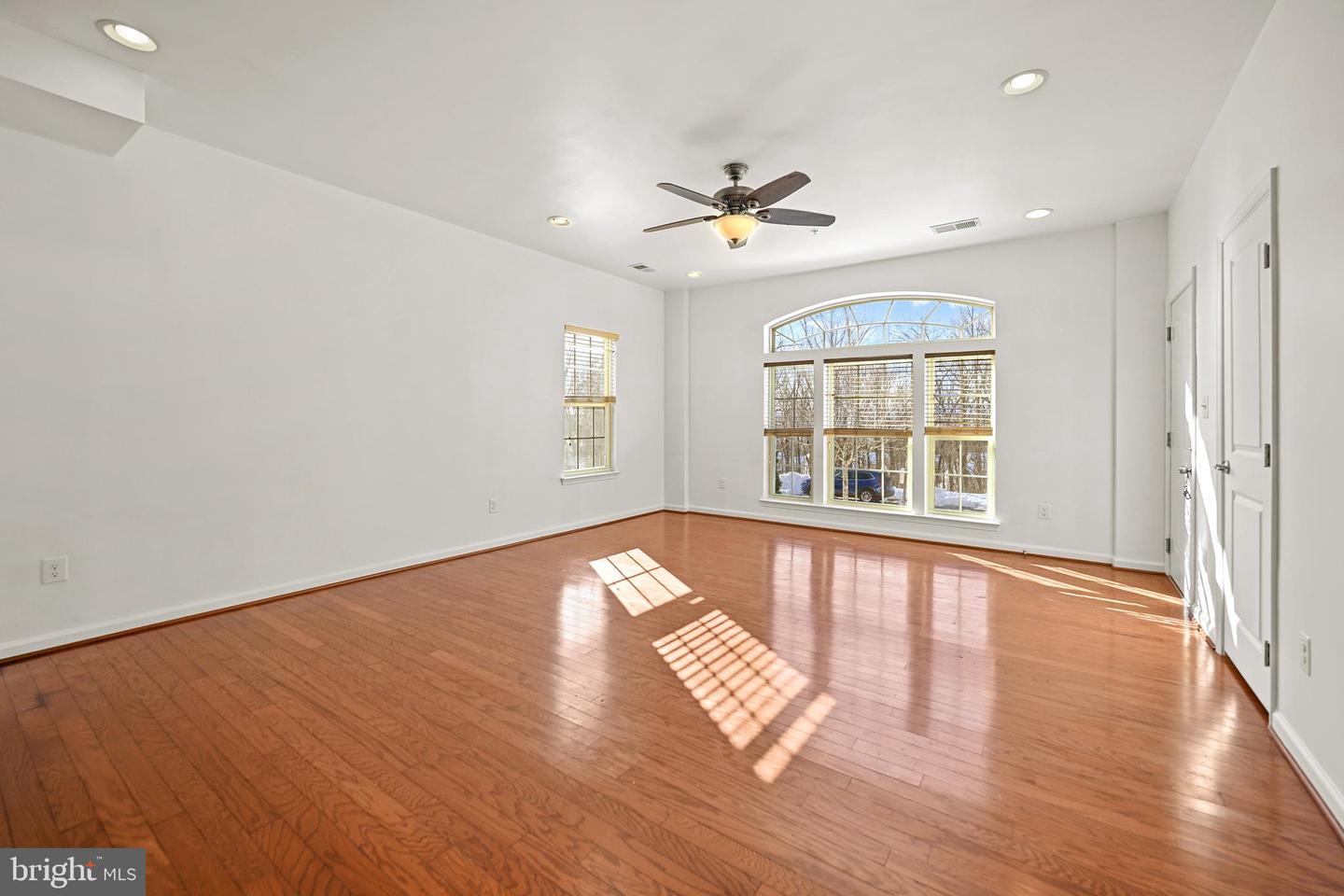 25928 RACING SUN DR, ALDIE, Virginia 20105, 3 Bedrooms Bedrooms, ,2 BathroomsBathrooms,Residential,For sale,25928 RACING SUN DR,VALO2114824 MLS # VALO2114824