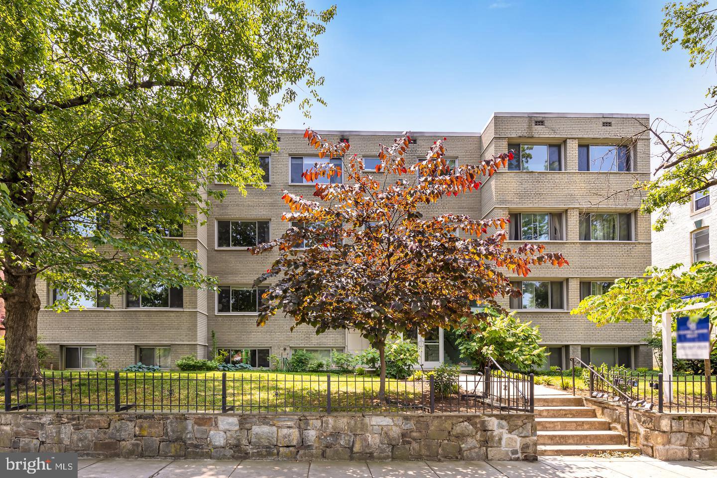 804 TAYLOR ST NW #201, WASHINGTON, District Of Columbia 20011, 2 Bedrooms Bedrooms, ,2 BathroomsBathrooms,Residential,For sale,804 TAYLOR ST NW #201,DCDC2244000 MLS # DCDC2244000