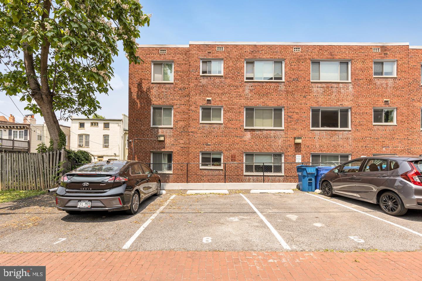 804 TAYLOR ST NW #201, WASHINGTON, District Of Columbia 20011, 2 Bedrooms Bedrooms, ,2 BathroomsBathrooms,Residential,For sale,804 TAYLOR ST NW #201,DCDC2244000 MLS # DCDC2244000