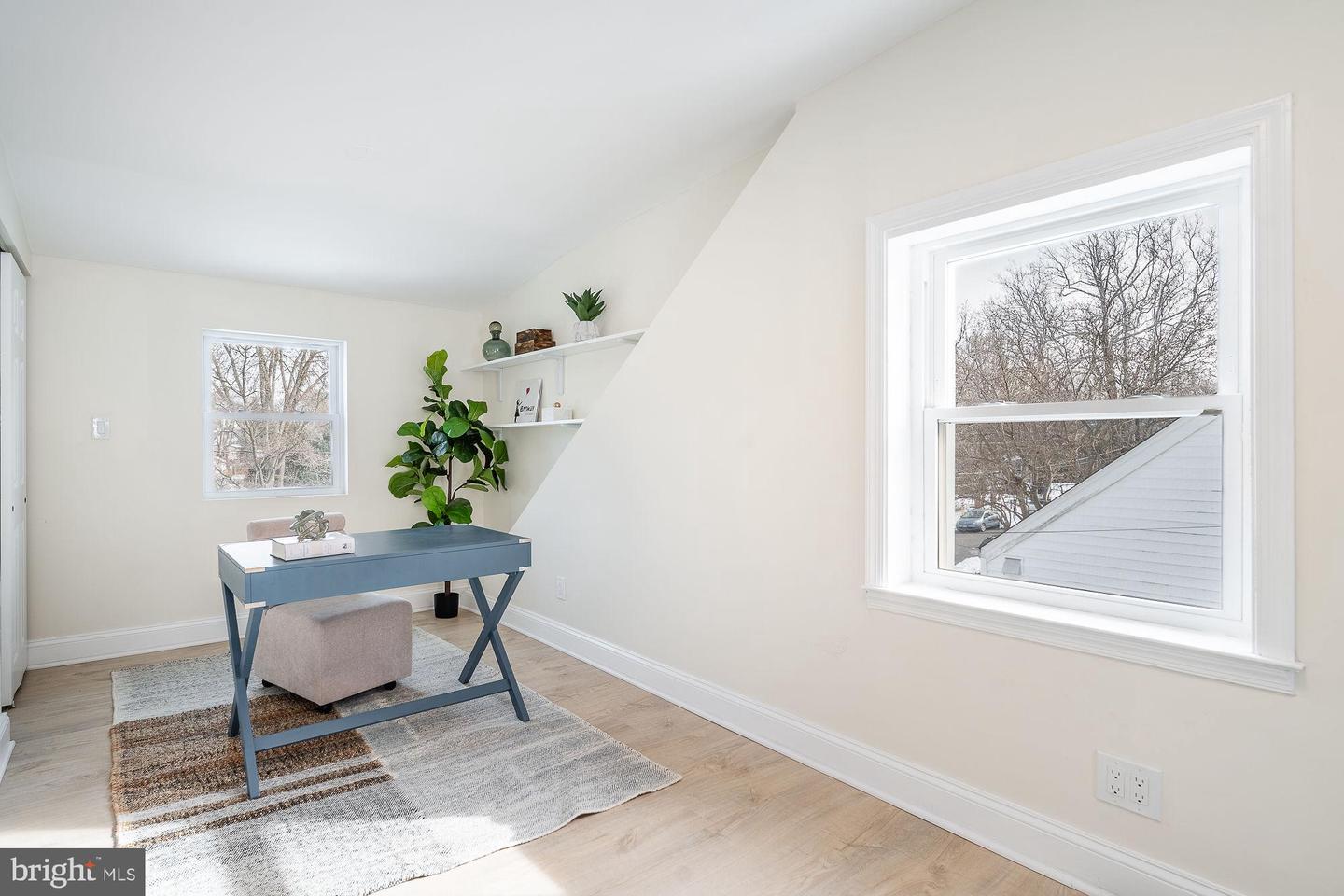 1404 N POWHATAN ST, ARLINGTON, Virginia 22205, 3 Bedrooms Bedrooms, ,4 BathroomsBathrooms,Residential,For sale,1404 N POWHATAN ST,VAAR2068332 MLS # VAAR2068332