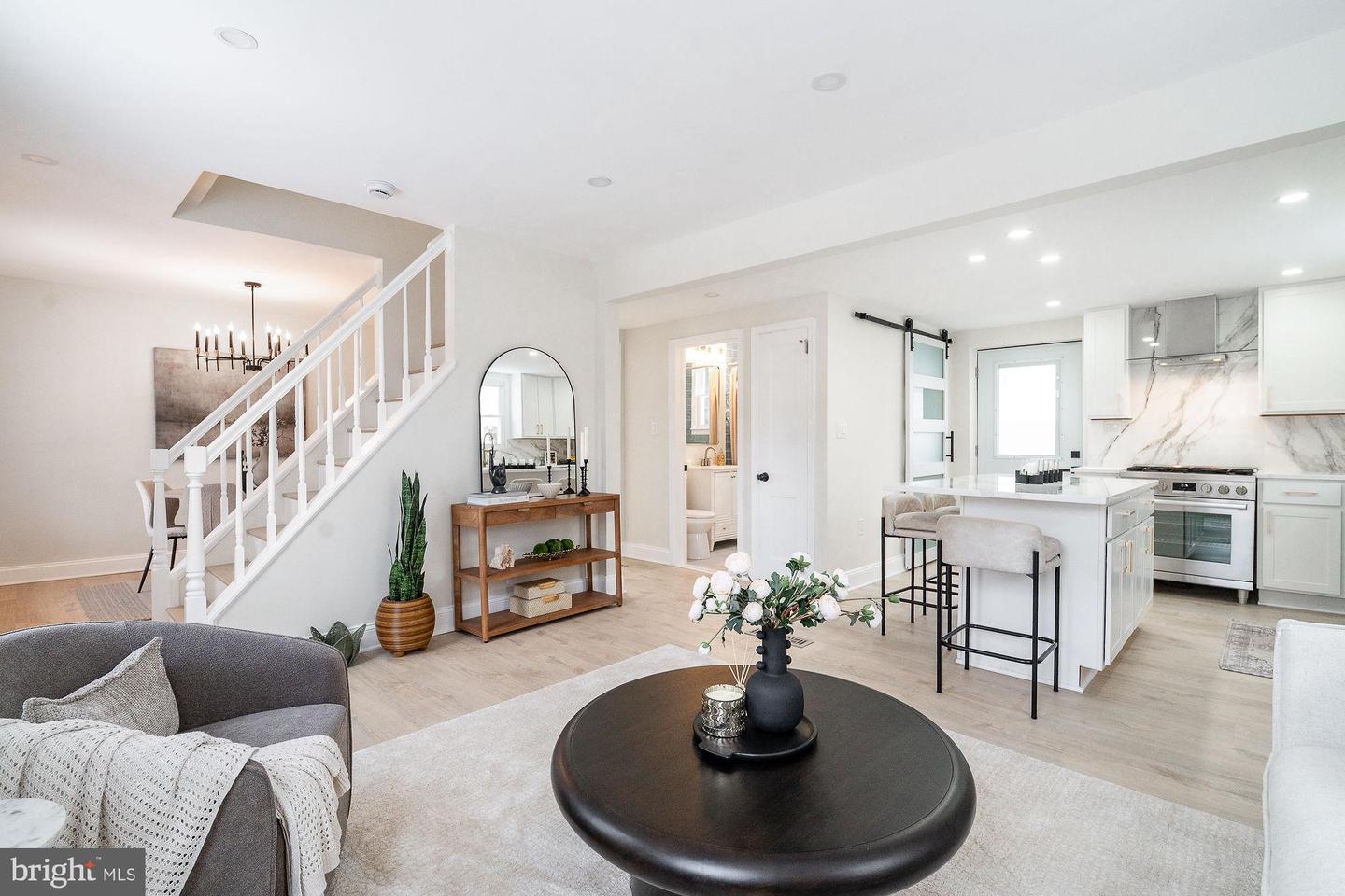 1404 N POWHATAN ST, ARLINGTON, Virginia 22205, 3 Bedrooms Bedrooms, ,4 BathroomsBathrooms,Residential,For sale,1404 N POWHATAN ST,VAAR2068332 MLS # VAAR2068332