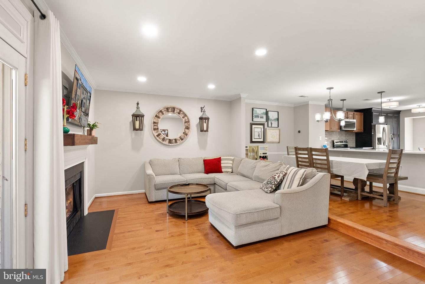 6066 HEATHERWOOD DR, ALEXANDRIA, Virginia 22310, 3 Bedrooms Bedrooms, ,3 BathroomsBathrooms,Residential,For sale,6066 HEATHERWOOD DR,VAFX2288412 MLS # VAFX2288412