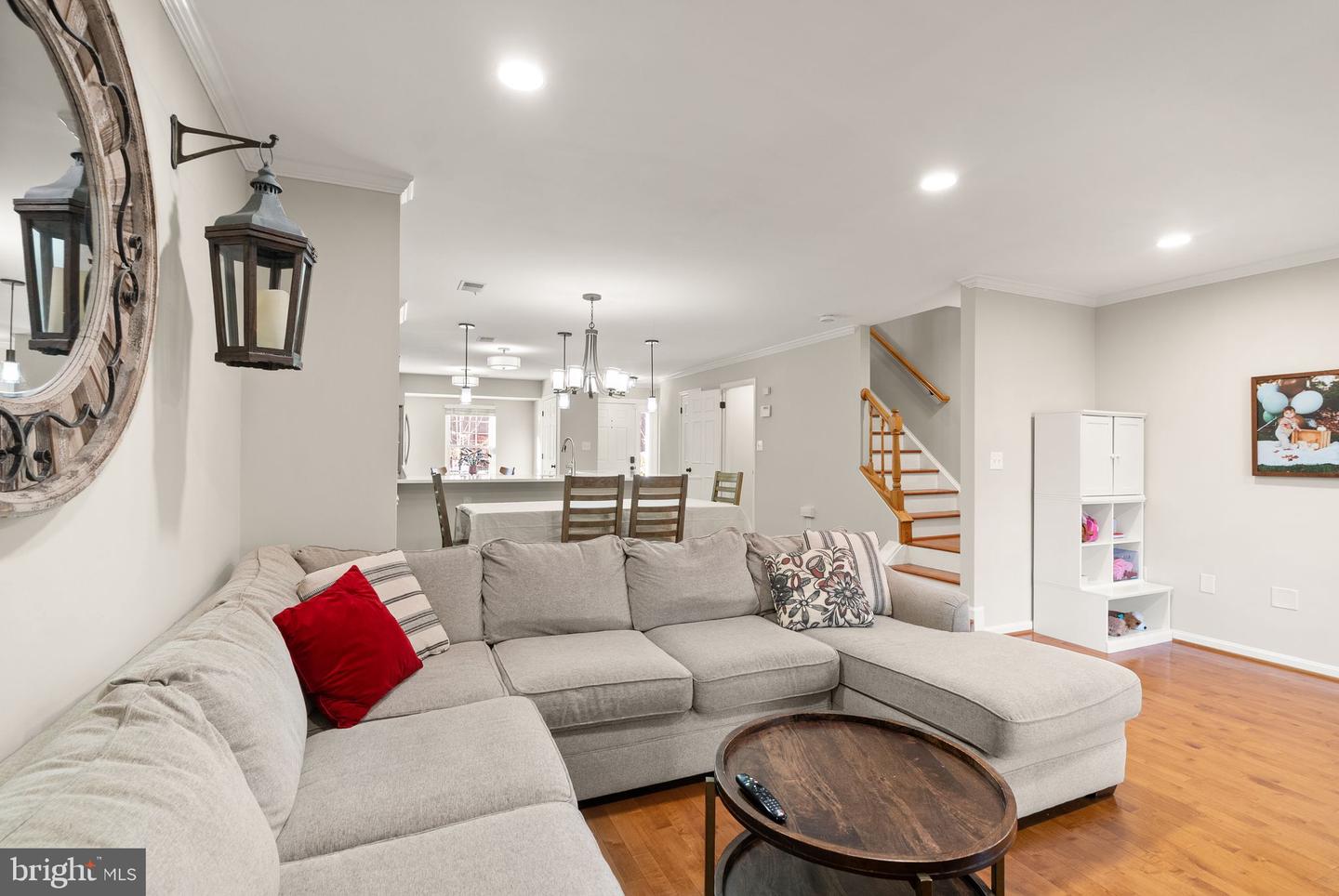 6066 HEATHERWOOD DR, ALEXANDRIA, Virginia 22310, 3 Bedrooms Bedrooms, ,3 BathroomsBathrooms,Residential,For sale,6066 HEATHERWOOD DR,VAFX2288412 MLS # VAFX2288412