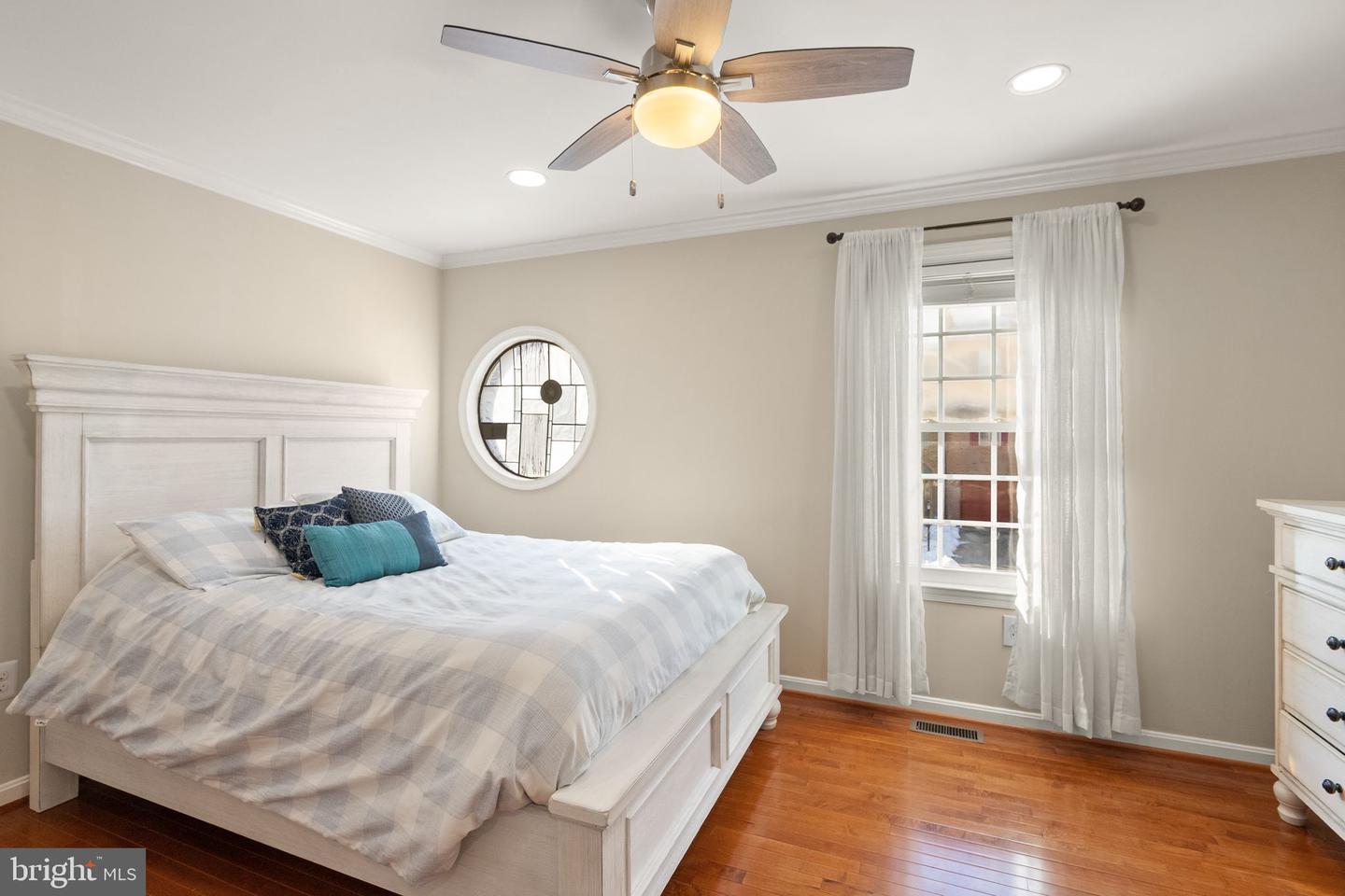 6066 HEATHERWOOD DR, ALEXANDRIA, Virginia 22310, 3 Bedrooms Bedrooms, ,3 BathroomsBathrooms,Residential,For sale,6066 HEATHERWOOD DR,VAFX2288412 MLS # VAFX2288412