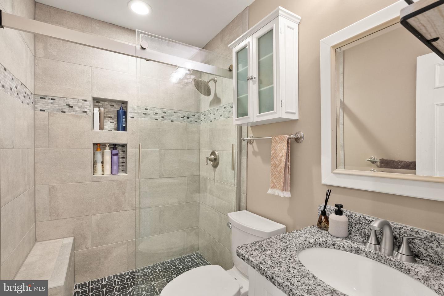 6066 HEATHERWOOD DR, ALEXANDRIA, Virginia 22310, 3 Bedrooms Bedrooms, ,3 BathroomsBathrooms,Residential,For sale,6066 HEATHERWOOD DR,VAFX2288412 MLS # VAFX2288412