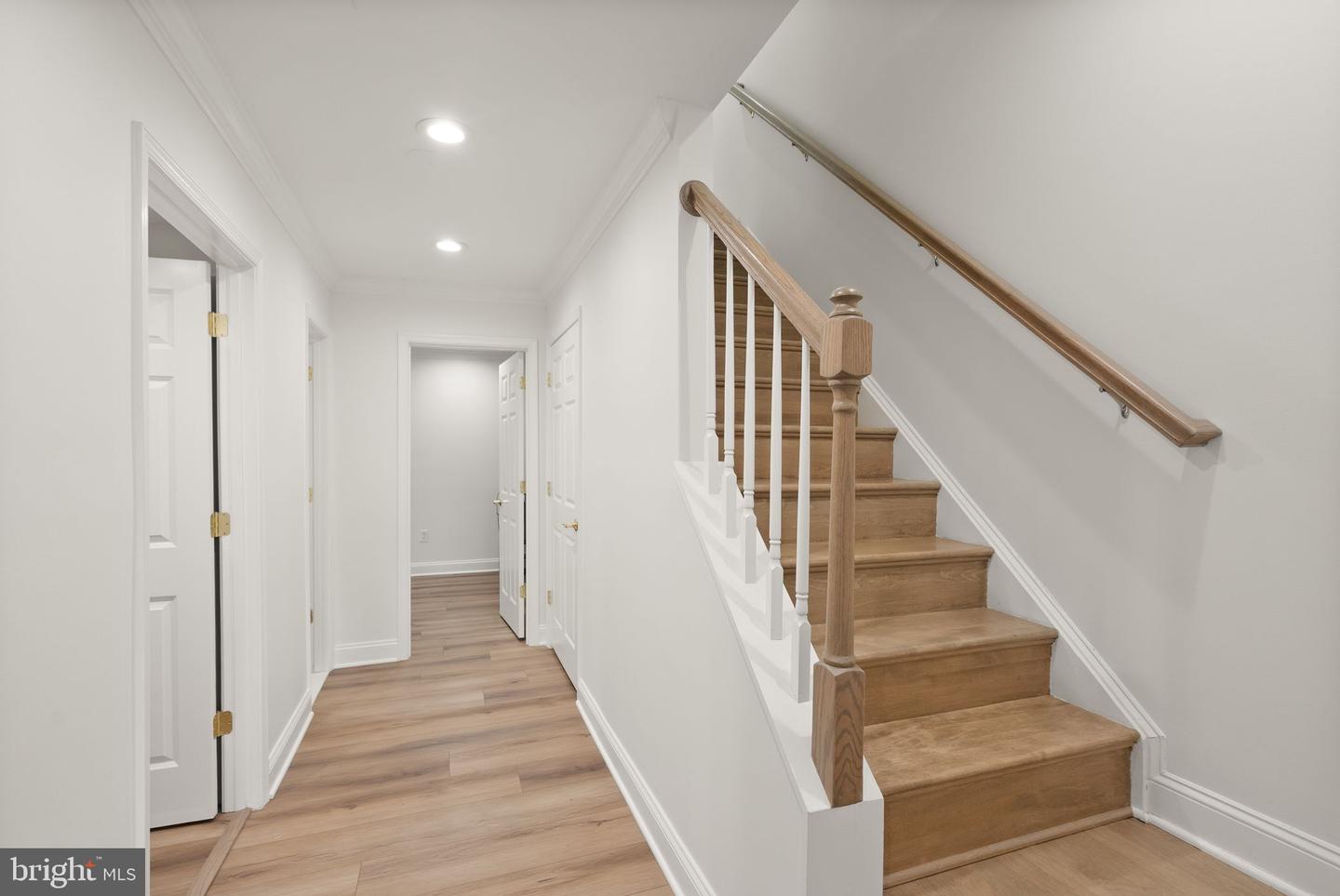 6066 HEATHERWOOD DR, ALEXANDRIA, Virginia 22310, 3 Bedrooms Bedrooms, ,3 BathroomsBathrooms,Residential,For sale,6066 HEATHERWOOD DR,VAFX2288412 MLS # VAFX2288412