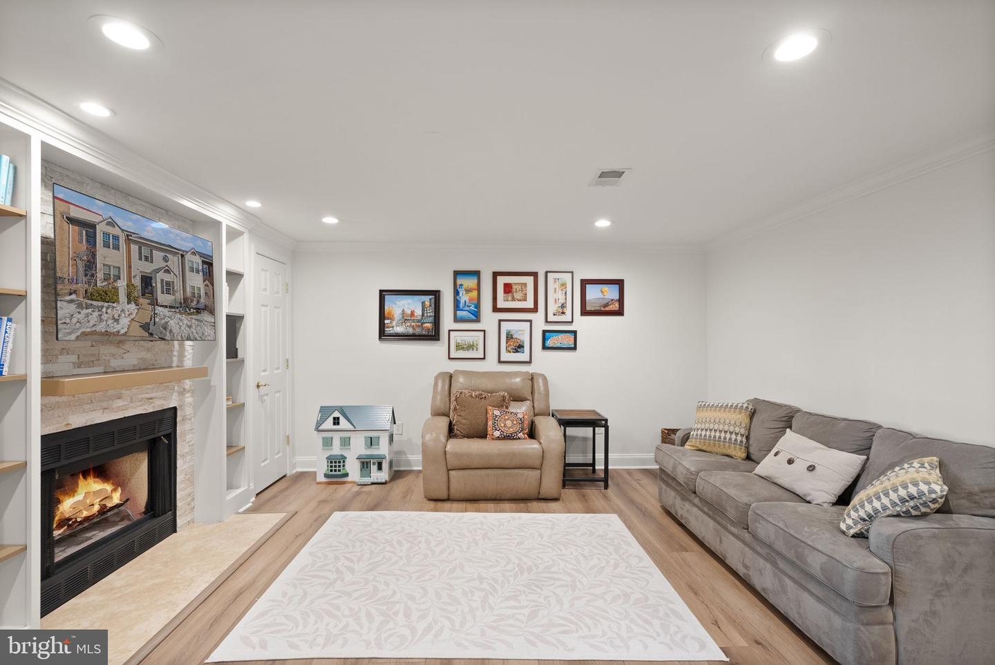 6066 HEATHERWOOD DR, ALEXANDRIA, Virginia 22310, 3 Bedrooms Bedrooms, ,3 BathroomsBathrooms,Residential,For sale,6066 HEATHERWOOD DR,VAFX2288412 MLS # VAFX2288412