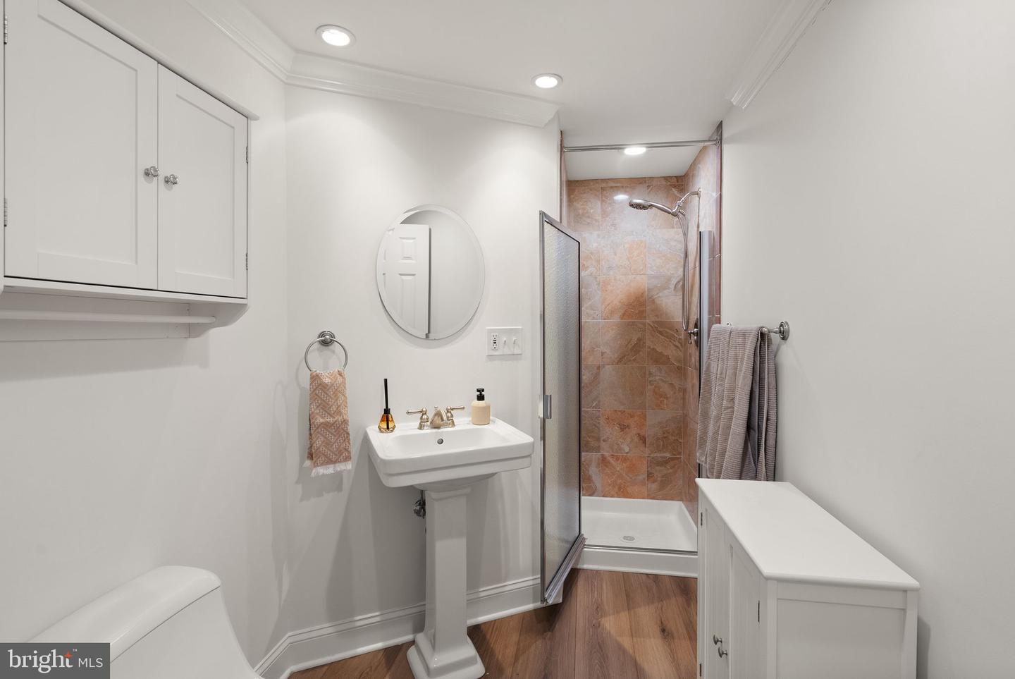 6066 HEATHERWOOD DR, ALEXANDRIA, Virginia 22310, 3 Bedrooms Bedrooms, ,3 BathroomsBathrooms,Residential,For sale,6066 HEATHERWOOD DR,VAFX2288412 MLS # VAFX2288412