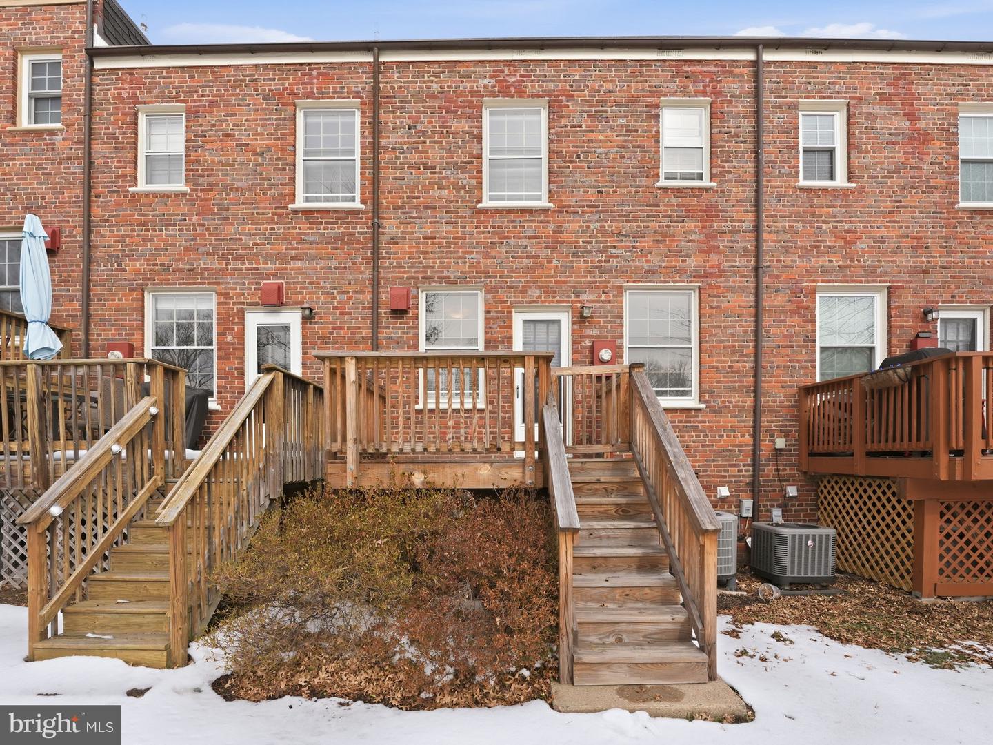 1400 S EDGEWOOD ST #515, ARLINGTON, Virginia 22204, 2 Bedrooms Bedrooms, ,1 BathroomBathrooms,Residential,For sale,1400 S EDGEWOOD ST #515,VAAR2068402 MLS # VAAR2068402