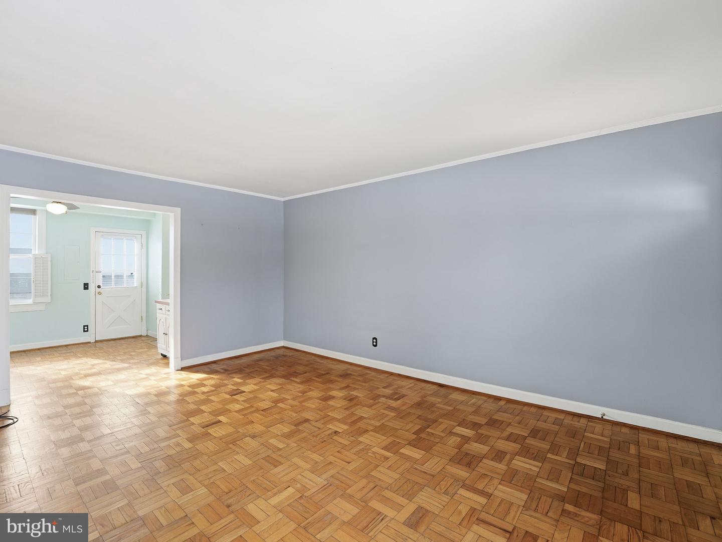 1400 S EDGEWOOD ST #515, ARLINGTON, Virginia 22204, 2 Bedrooms Bedrooms, ,1 BathroomBathrooms,Residential,For sale,1400 S EDGEWOOD ST #515,VAAR2068402 MLS # VAAR2068402