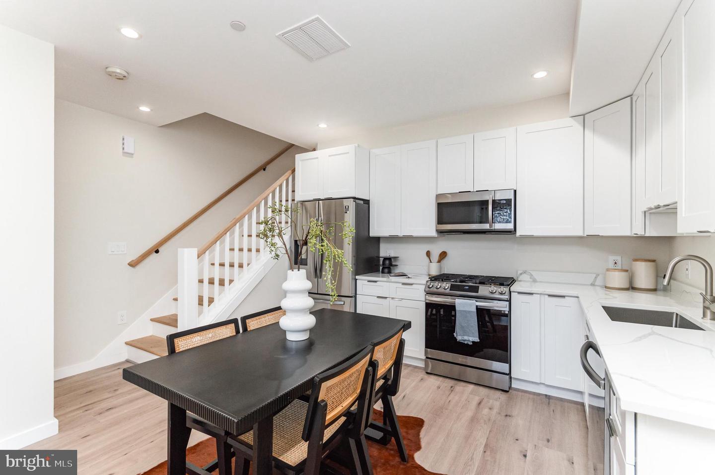 2116 4TH ST NE #C, WASHINGTON, District Of Columbia 20002, 2 Bedrooms Bedrooms, ,1 BathroomBathrooms,Residential,For sale,2116 4TH ST NE #C,DCDC2244356 MLS # DCDC2244356 2116 4TH ST NE #C, WASHINGTON, District Of Columbia 20002, 2 Bedrooms Bedrooms, ,1 BathroomBathrooms,Residential,For sale,2116 4TH ST NE #C,DCDC2244356 MLS # DCDC2244356