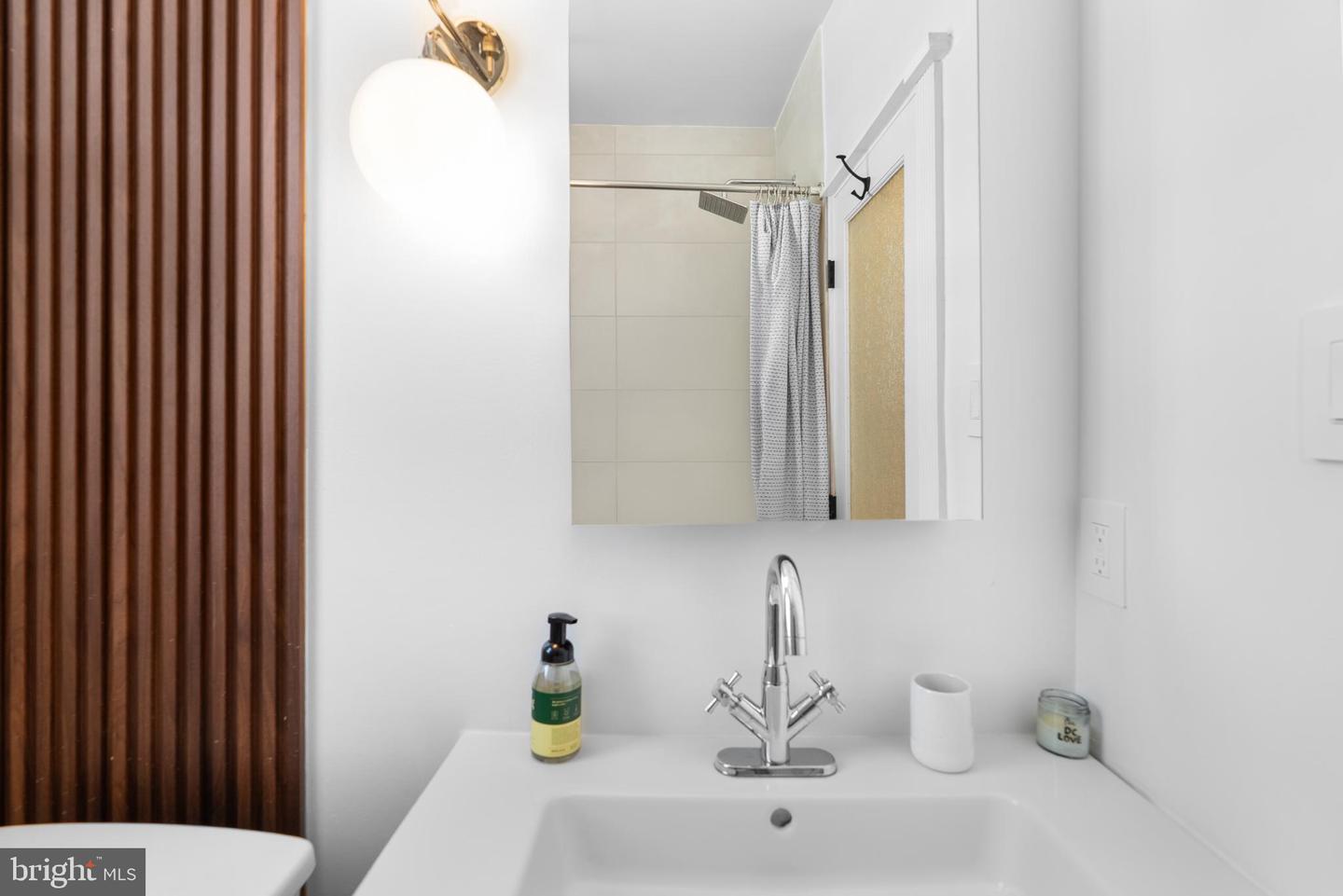 1668 TRINIDAD AVE NE #2, WASHINGTON, District Of Columbia 20002, 2 Bedrooms Bedrooms, ,1 BathroomBathrooms,Residential,For sale,1668 TRINIDAD AVE NE #2,DCDC2244362 MLS # DCDC2244362