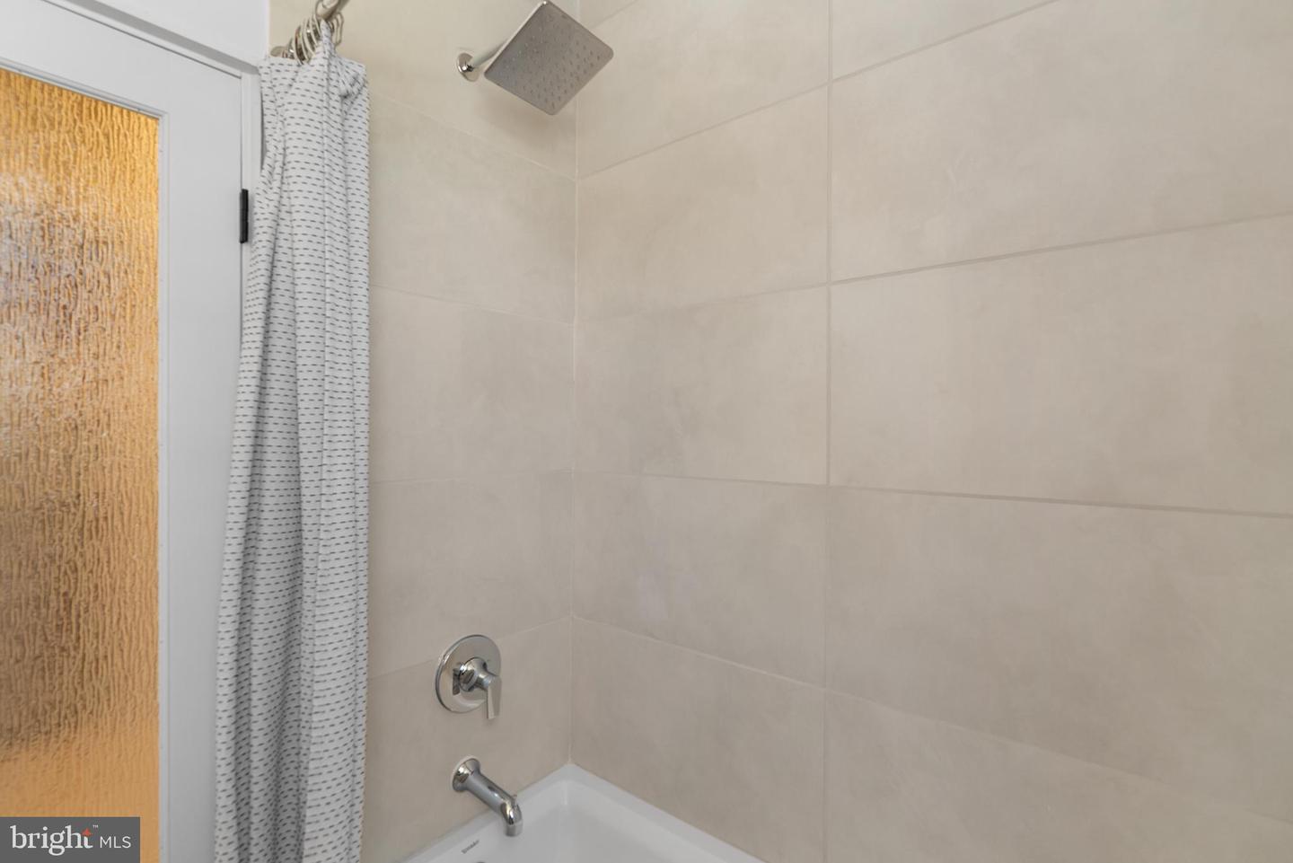 1668 TRINIDAD AVE NE #2, WASHINGTON, District Of Columbia 20002, 2 Bedrooms Bedrooms, ,1 BathroomBathrooms,Residential,For sale,1668 TRINIDAD AVE NE #2,DCDC2244362 MLS # DCDC2244362