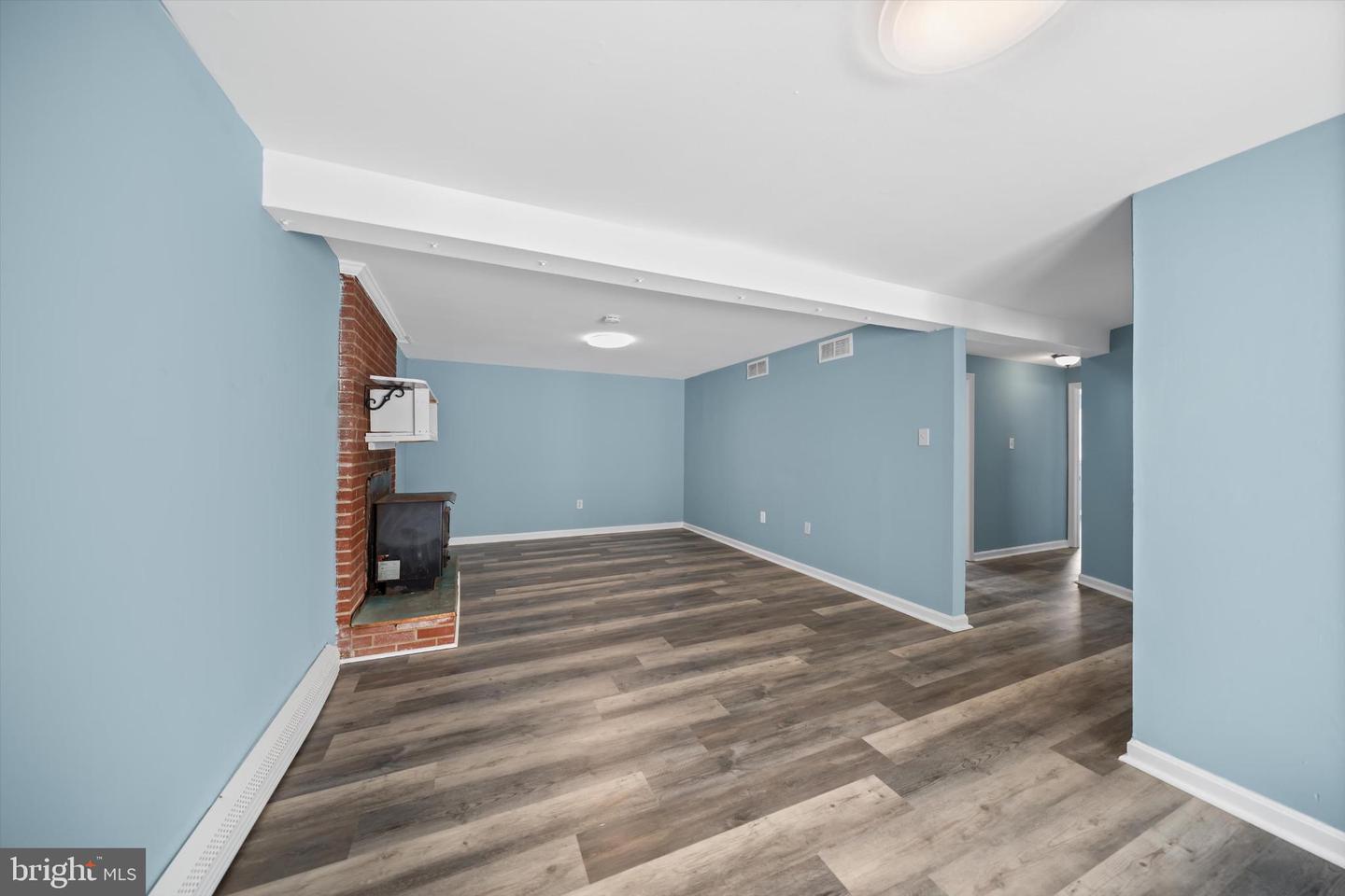 15114 CALEXICO LN, WOODBRIDGE, Virginia 22193, 4 Bedrooms Bedrooms, 6 Rooms Rooms,2 BathroomsBathrooms,Residential,For sale,15114 CALEXICO LN,VAPW2111734 MLS # VAPW2111734