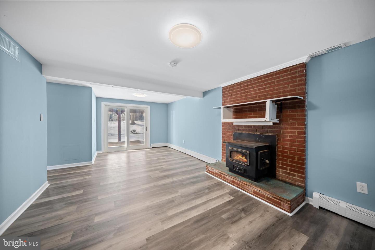 15114 CALEXICO LN, WOODBRIDGE, Virginia 22193, 4 Bedrooms Bedrooms, 6 Rooms Rooms,2 BathroomsBathrooms,Residential,For sale,15114 CALEXICO LN,VAPW2111734 MLS # VAPW2111734