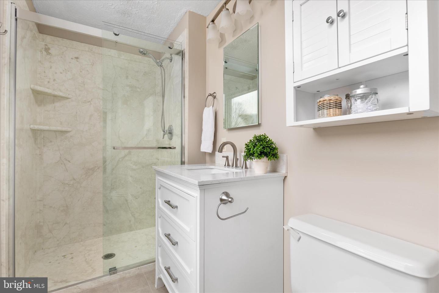 13050 MONTEREY ESTATES DR, HERNDON, Virginia 20171, 3 Bedrooms Bedrooms, ,2 BathroomsBathrooms,Residential,For sale,13050 MONTEREY ESTATES DR,VAFX2288272 MLS # VAFX2288272