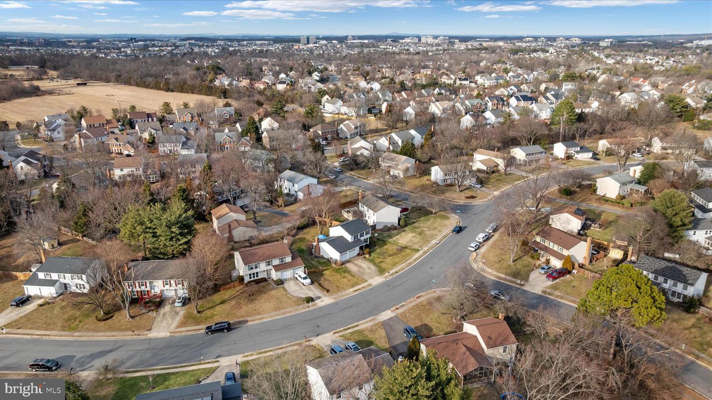 13050 MONTEREY ESTATES DR, HERNDON, Virginia 20171, 3 Bedrooms Bedrooms, ,2 BathroomsBathrooms,Residential,For sale,13050 MONTEREY ESTATES DR,VAFX2288272 MLS # VAFX2288272