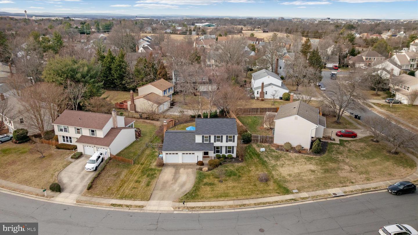 13050 MONTEREY ESTATES DR, HERNDON, Virginia 20171, 3 Bedrooms Bedrooms, ,2 BathroomsBathrooms,Residential,For sale,13050 MONTEREY ESTATES DR,VAFX2288272 MLS # VAFX2288272