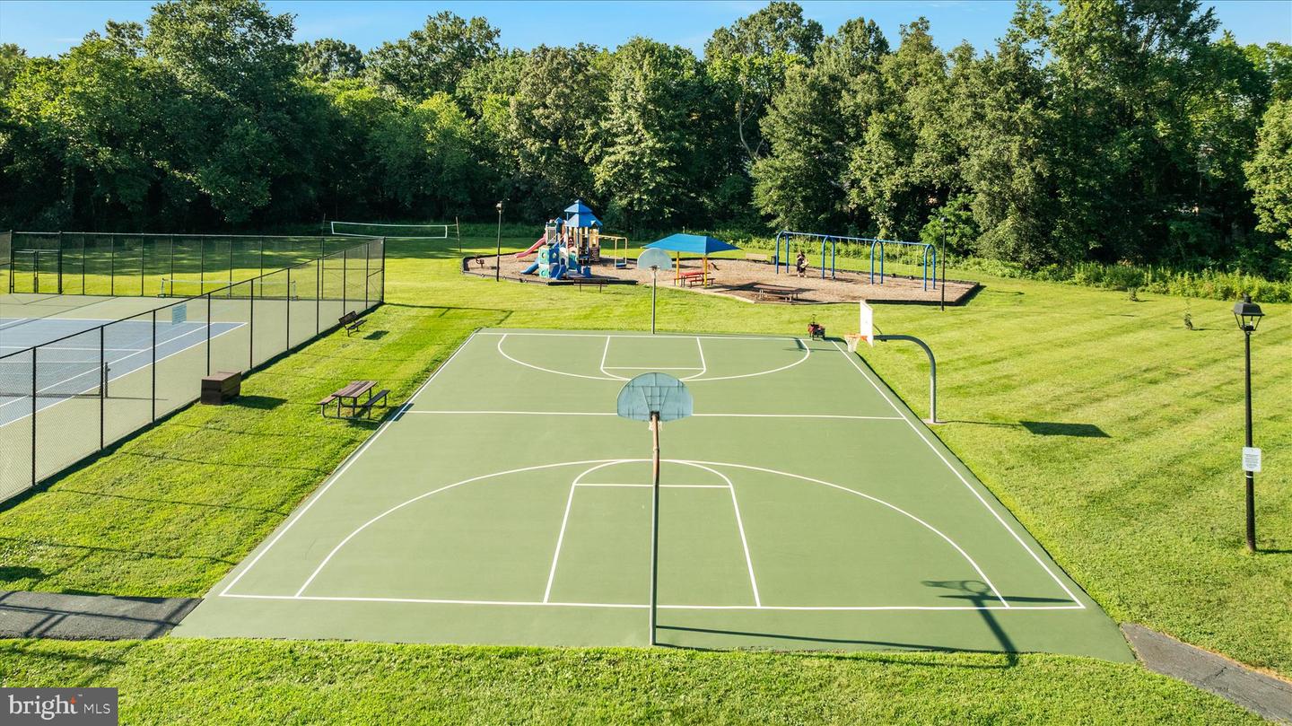 13050 MONTEREY ESTATES DR, HERNDON, Virginia 20171, 3 Bedrooms Bedrooms, ,2 BathroomsBathrooms,Residential,For sale,13050 MONTEREY ESTATES DR,VAFX2288272 MLS # VAFX2288272