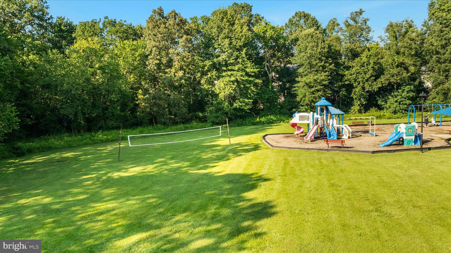 13050 MONTEREY ESTATES DR, HERNDON, Virginia 20171, 3 Bedrooms Bedrooms, ,2 BathroomsBathrooms,Residential,For sale,13050 MONTEREY ESTATES DR,VAFX2288272 MLS # VAFX2288272