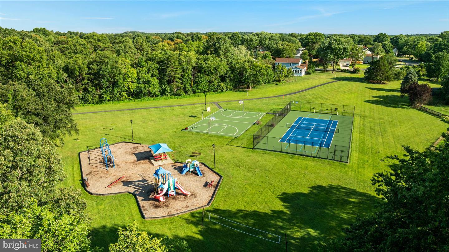 13050 MONTEREY ESTATES DR, HERNDON, Virginia 20171, 3 Bedrooms Bedrooms, ,2 BathroomsBathrooms,Residential,For sale,13050 MONTEREY ESTATES DR,VAFX2288272 MLS # VAFX2288272