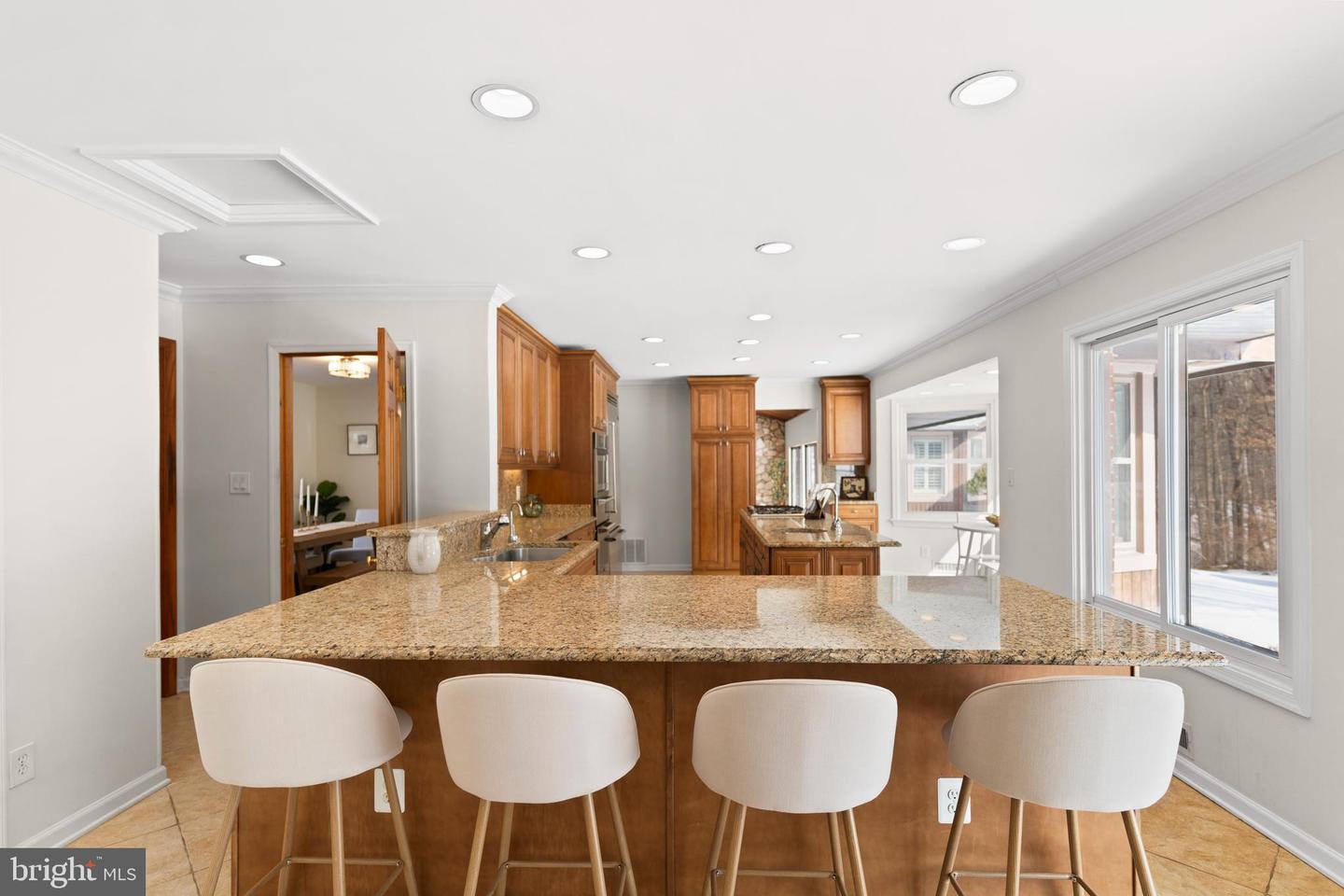 6713 BRIARCROFT ST, CLIFTON, Virginia 20124, 5 Bedrooms Bedrooms, ,5 BathroomsBathrooms,Residential,For sale,6713 BRIARCROFT ST,VAFX2288338 MLS # VAFX2288338