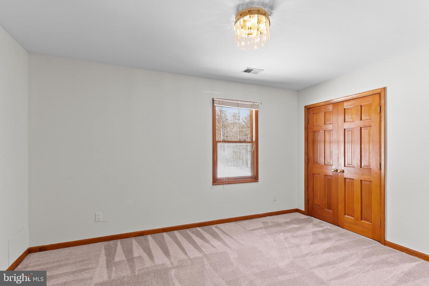 6713 BRIARCROFT ST, CLIFTON, Virginia 20124, 5 Bedrooms Bedrooms, ,5 BathroomsBathrooms,Residential,For sale,6713 BRIARCROFT ST,VAFX2288338 MLS # VAFX2288338