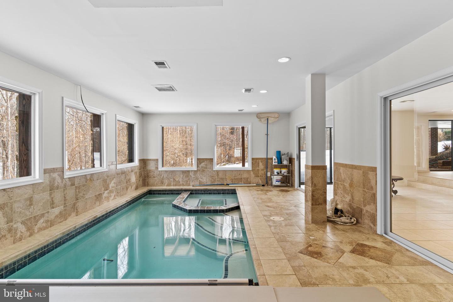 6713 BRIARCROFT ST, CLIFTON, Virginia 20124, 5 Bedrooms Bedrooms, ,5 BathroomsBathrooms,Residential,For sale,6713 BRIARCROFT ST,VAFX2288338 MLS # VAFX2288338