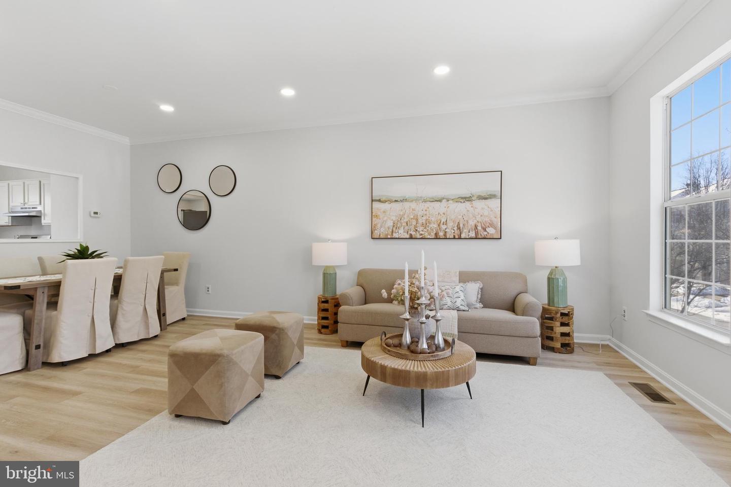 21946 THOMPSON SQ, STERLING, Virginia 20166, 2 Bedrooms Bedrooms, ,2 BathroomsBathrooms,Residential,For sale,21946 THOMPSON SQ,VALO2115058 MLS # VALO2115058