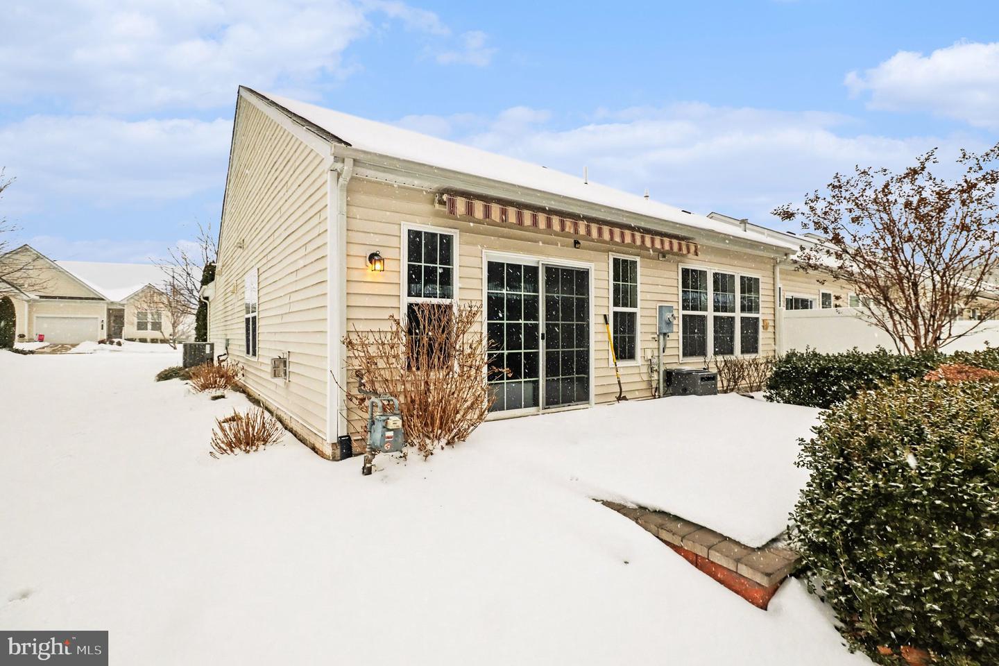 257 LONG POINT DR, FREDERICKSBURG, Virginia 22406, 2 Bedrooms Bedrooms, ,2 BathroomsBathrooms,Residential,For sale,257 LONG POINT DR,VAST2045652 MLS # VAST2045652