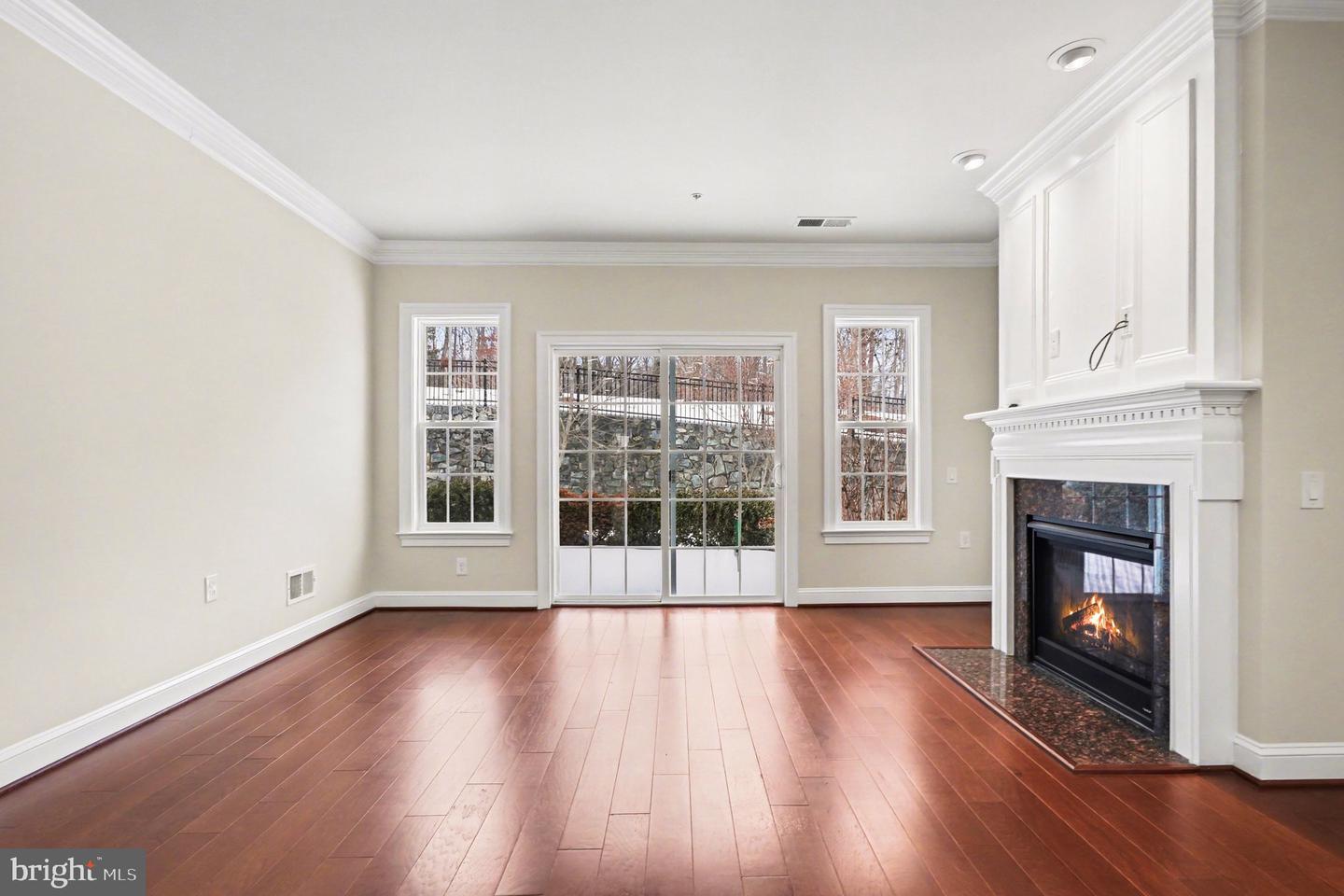 257 LONG POINT DR, FREDERICKSBURG, Virginia 22406, 2 Bedrooms Bedrooms, ,2 BathroomsBathrooms,Residential,For sale,257 LONG POINT DR,VAST2045652 MLS # VAST2045652