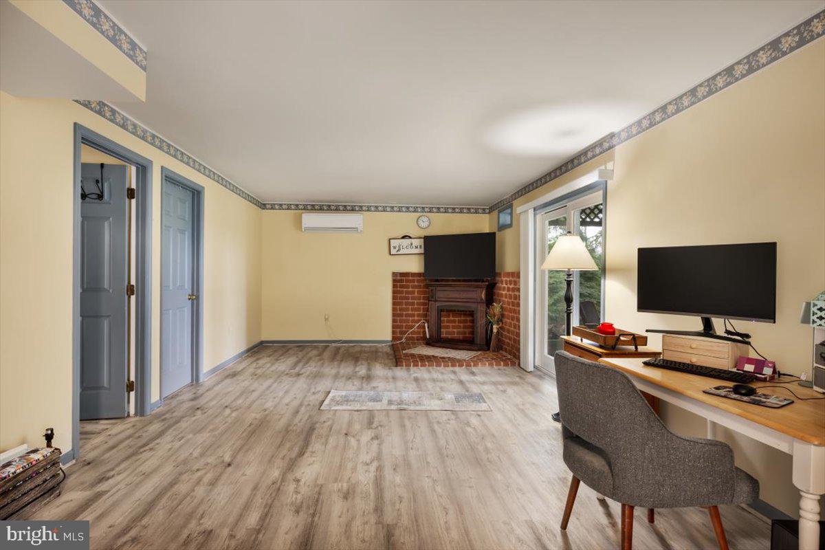 19606 RIDGESIDE RD, BLUEMONT, Virginia 20135, 6 Bedrooms Bedrooms, ,3 BathroomsBathrooms,Residential,For sale,19606 RIDGESIDE RD,VALO2115076 MLS # VALO2115076