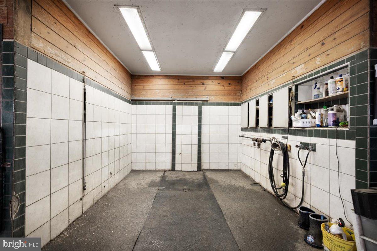 19606 RIDGESIDE RD, BLUEMONT, Virginia 20135, 6 Bedrooms Bedrooms, ,3 BathroomsBathrooms,Residential,For sale,19606 RIDGESIDE RD,VALO2115076 MLS # VALO2115076