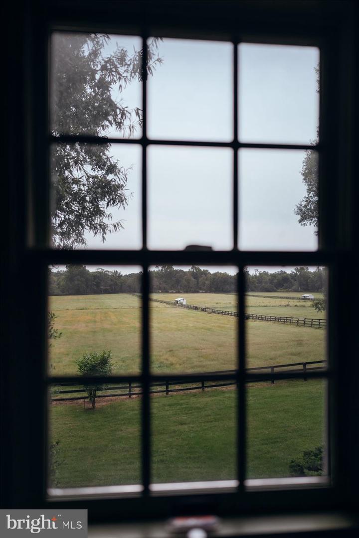 19606 RIDGESIDE RD, BLUEMONT, Virginia 20135, 6 Bedrooms Bedrooms, ,3 BathroomsBathrooms,Residential,For sale,19606 RIDGESIDE RD,VALO2115076 MLS # VALO2115076