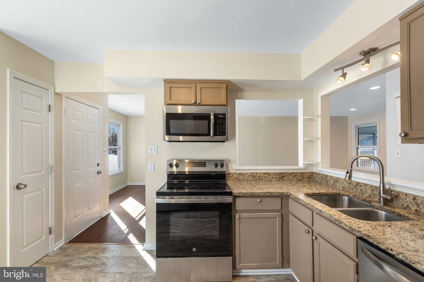 5303 BRIARBEND CT, FREDERICKSBURG, Virginia 22407, 3 Bedrooms Bedrooms, ,2 BathroomsBathrooms,Residential,For sale,5303 BRIARBEND CT,VASP2039008 MLS # VASP2039008