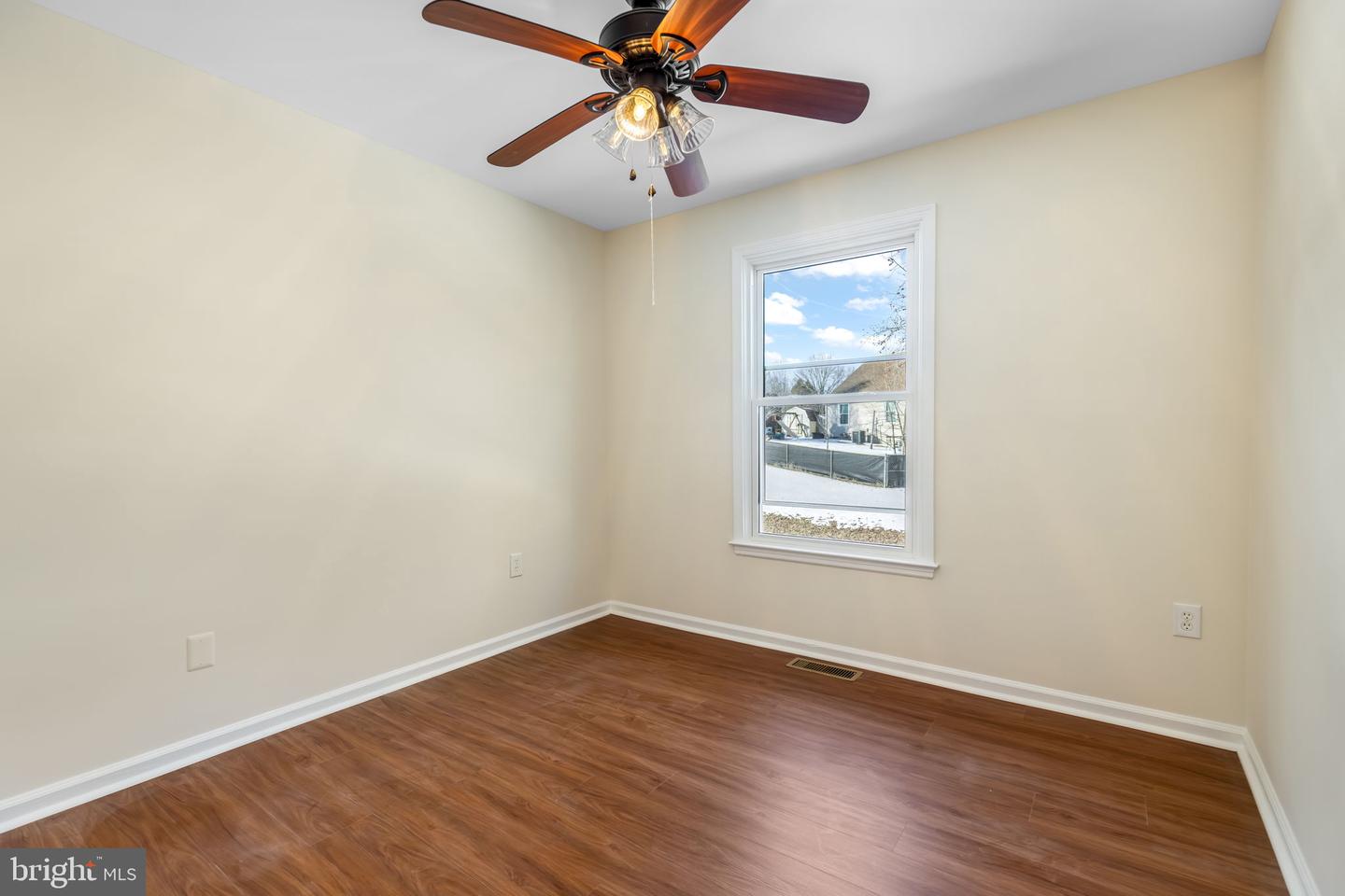 5303 BRIARBEND CT, FREDERICKSBURG, Virginia 22407, 3 Bedrooms Bedrooms, ,2 BathroomsBathrooms,Residential,For sale,5303 BRIARBEND CT,VASP2039008 MLS # VASP2039008