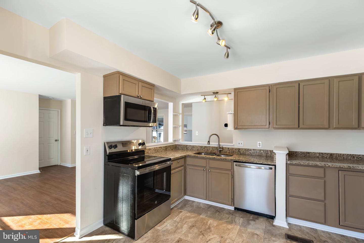 5303 BRIARBEND CT, FREDERICKSBURG, Virginia 22407, 3 Bedrooms Bedrooms, ,2 BathroomsBathrooms,Residential,For sale,5303 BRIARBEND CT,VASP2039008 MLS # VASP2039008