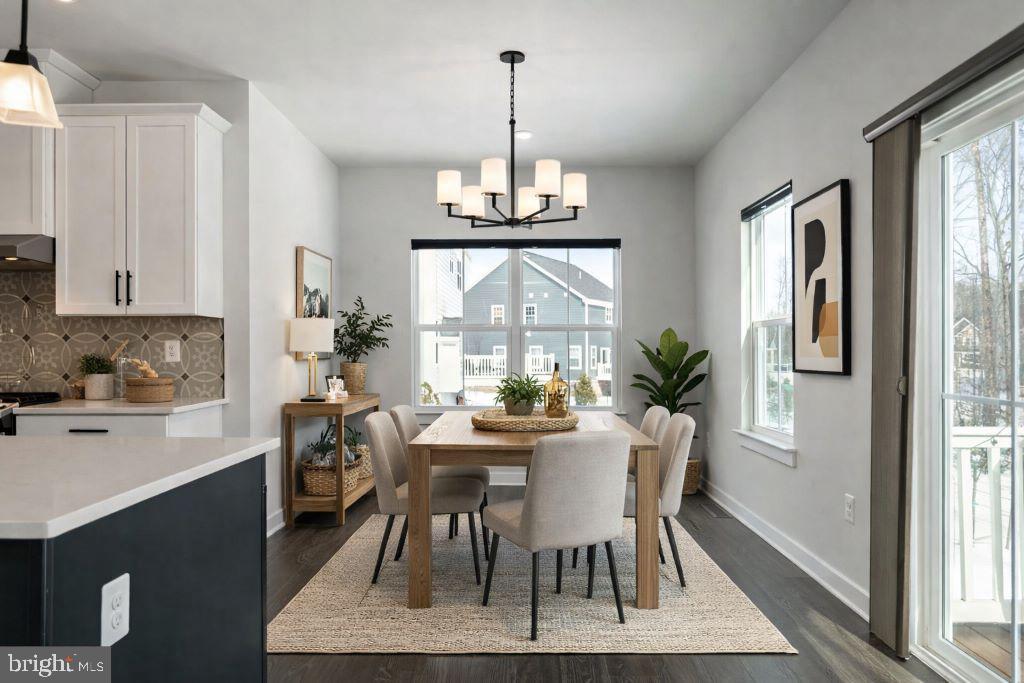 10907 GREEN LEAF RUN, SPOTSYLVANIA, Virginia 22551, 5 Bedrooms Bedrooms, 21 Rooms Rooms,4 BathroomsBathrooms,Residential,For sale,10907 GREEN LEAF RUN,VASP2039012 MLS # VASP2039012