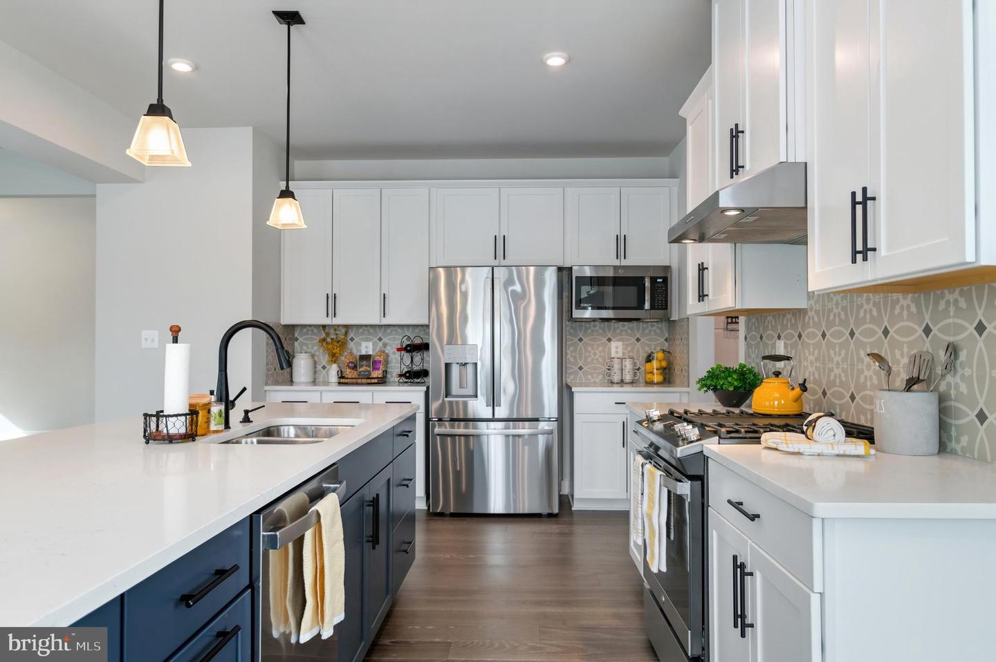 10907 GREEN LEAF RUN, SPOTSYLVANIA, Virginia 22551, 5 Bedrooms Bedrooms, 21 Rooms Rooms,4 BathroomsBathrooms,Residential,For sale,10907 GREEN LEAF RUN,VASP2039012 MLS # VASP2039012