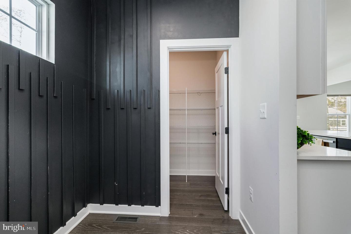 10907 GREEN LEAF RUN, SPOTSYLVANIA, Virginia 22551, 5 Bedrooms Bedrooms, 21 Rooms Rooms,4 BathroomsBathrooms,Residential,For sale,10907 GREEN LEAF RUN,VASP2039012 MLS # VASP2039012