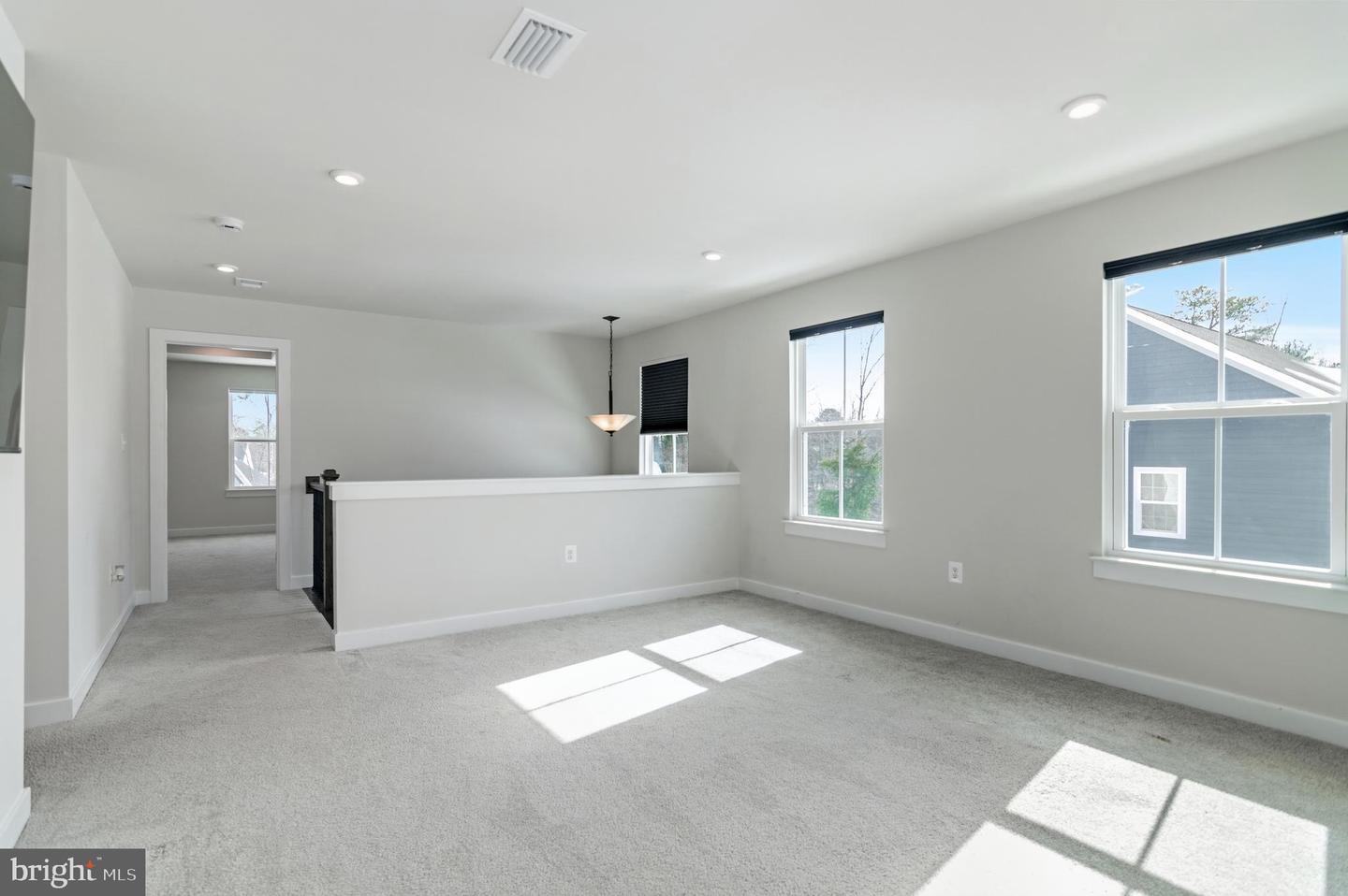 10907 GREEN LEAF RUN, SPOTSYLVANIA, Virginia 22551, 5 Bedrooms Bedrooms, 21 Rooms Rooms,4 BathroomsBathrooms,Residential,For sale,10907 GREEN LEAF RUN,VASP2039012 MLS # VASP2039012