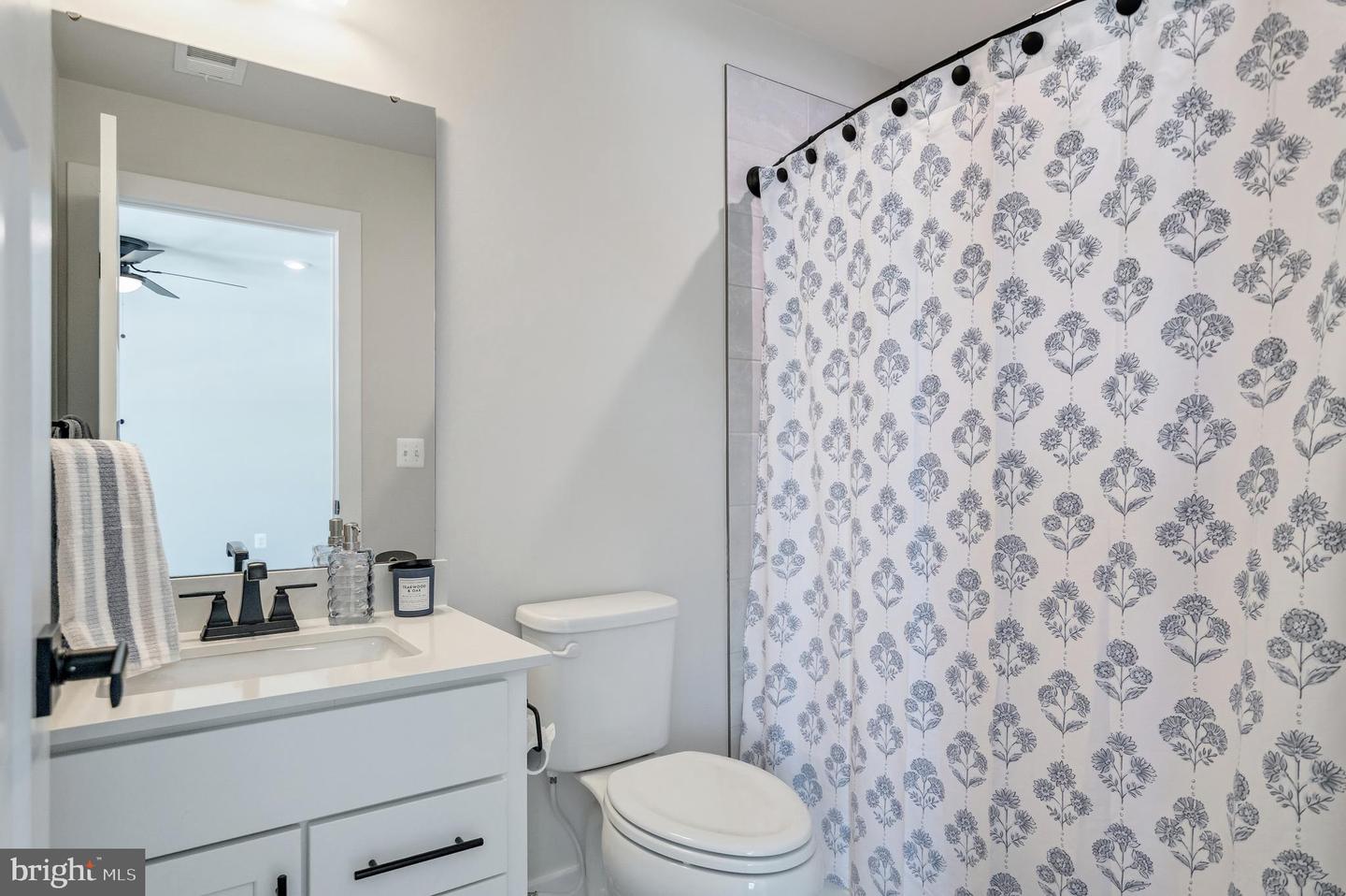 10907 GREEN LEAF RUN, SPOTSYLVANIA, Virginia 22551, 5 Bedrooms Bedrooms, 21 Rooms Rooms,4 BathroomsBathrooms,Residential,For sale,10907 GREEN LEAF RUN,VASP2039012 MLS # VASP2039012