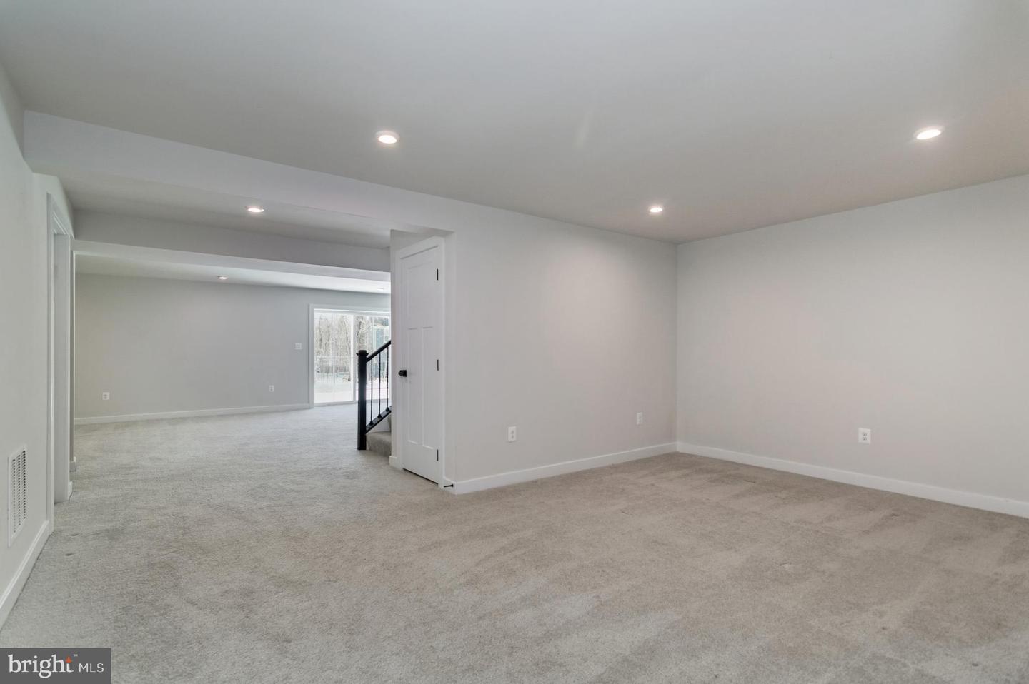 10907 GREEN LEAF RUN, SPOTSYLVANIA, Virginia 22551, 5 Bedrooms Bedrooms, 21 Rooms Rooms,4 BathroomsBathrooms,Residential,For sale,10907 GREEN LEAF RUN,VASP2039012 MLS # VASP2039012