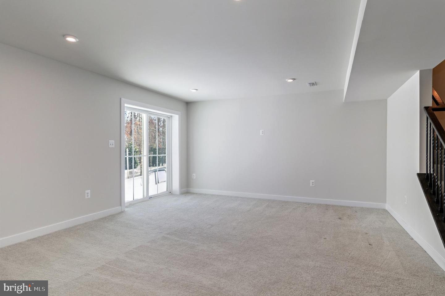 10907 GREEN LEAF RUN, SPOTSYLVANIA, Virginia 22551, 5 Bedrooms Bedrooms, 21 Rooms Rooms,4 BathroomsBathrooms,Residential,For sale,10907 GREEN LEAF RUN,VASP2039012 MLS # VASP2039012